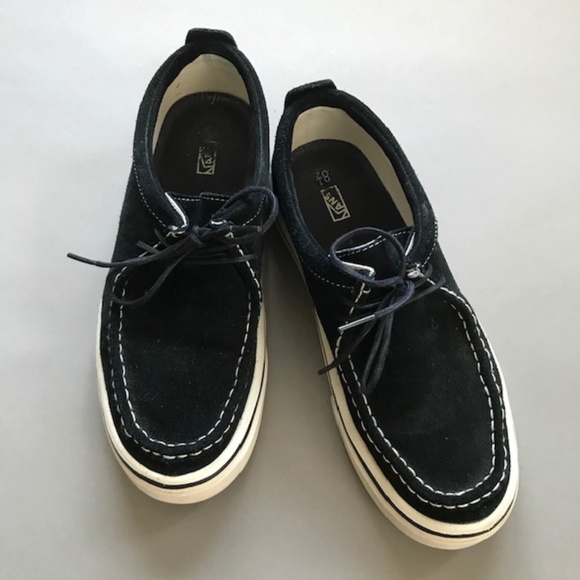 VANS - Picture 2 of 4
